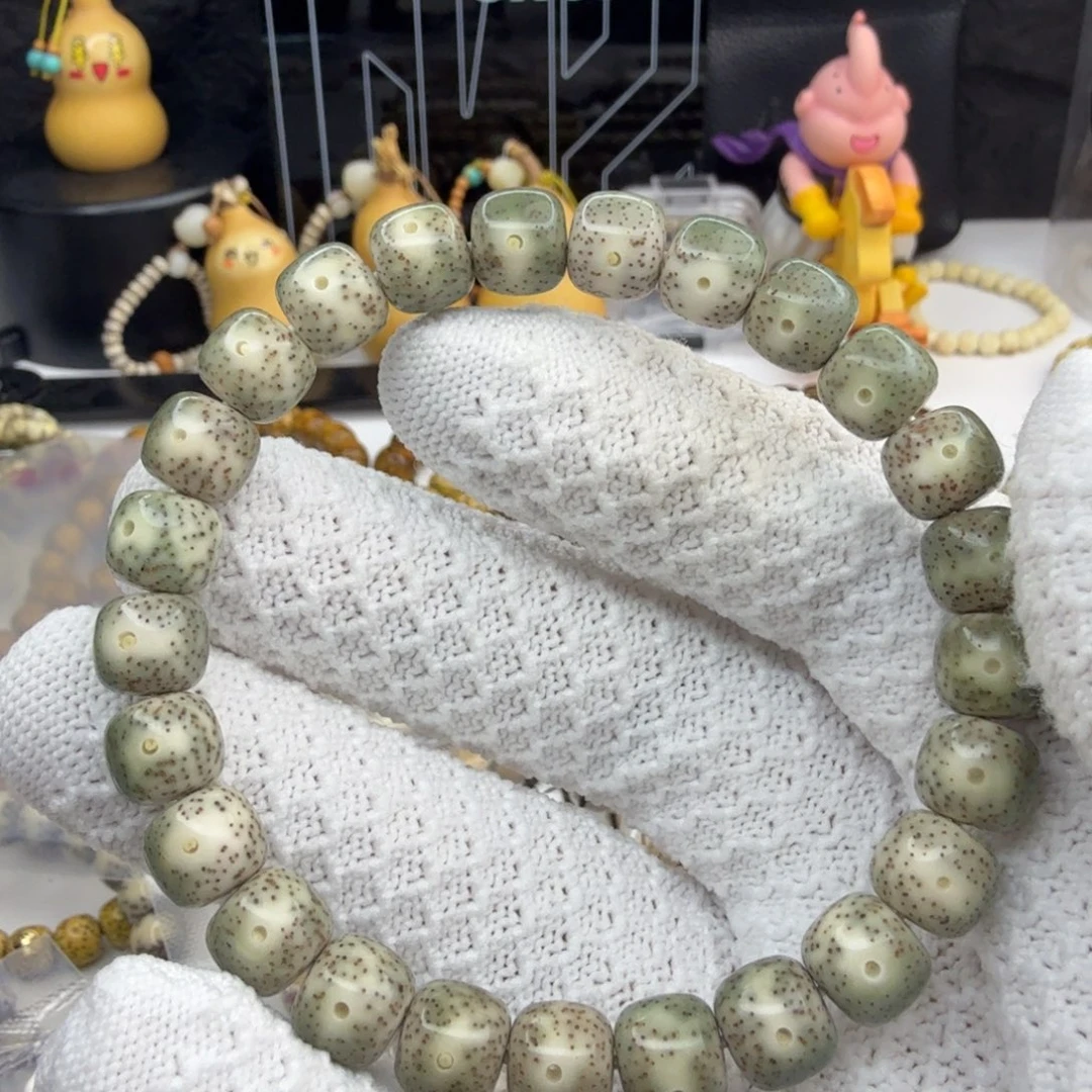 星月菩提手串D*绿幽灵星点货9.5