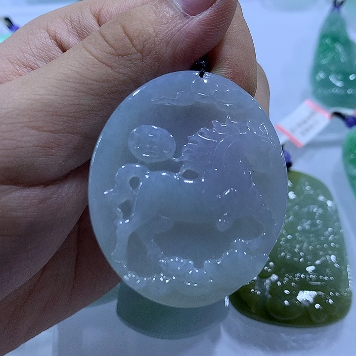 翡翠未镶嵌颈饰天然翡翠A货吊坠