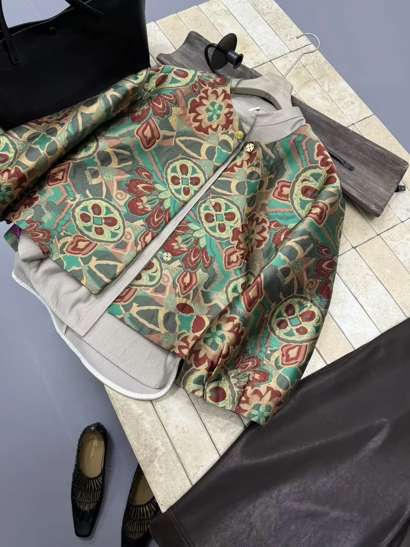 [倾兮]秋款百搭春秋短外套上衣直下摆女秋冬季节圆领长袖