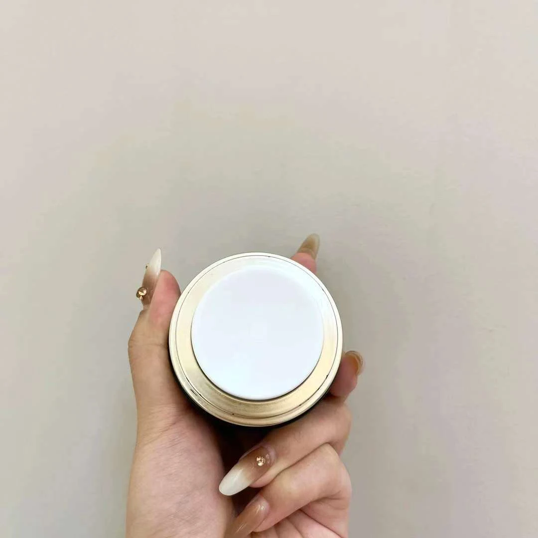 面霜宝胶原面霜刷