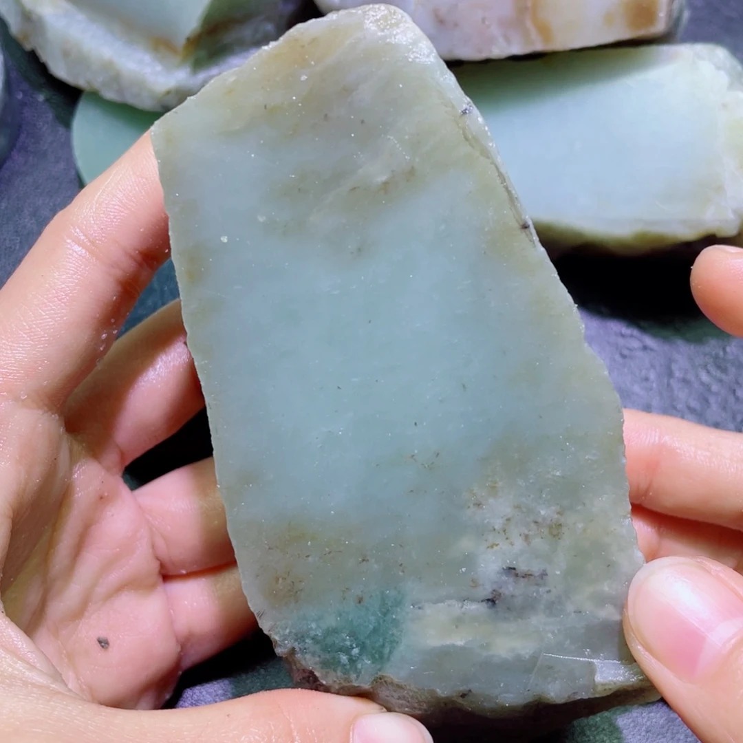 和田玉（糖玉）未镶嵌珠宝半成品