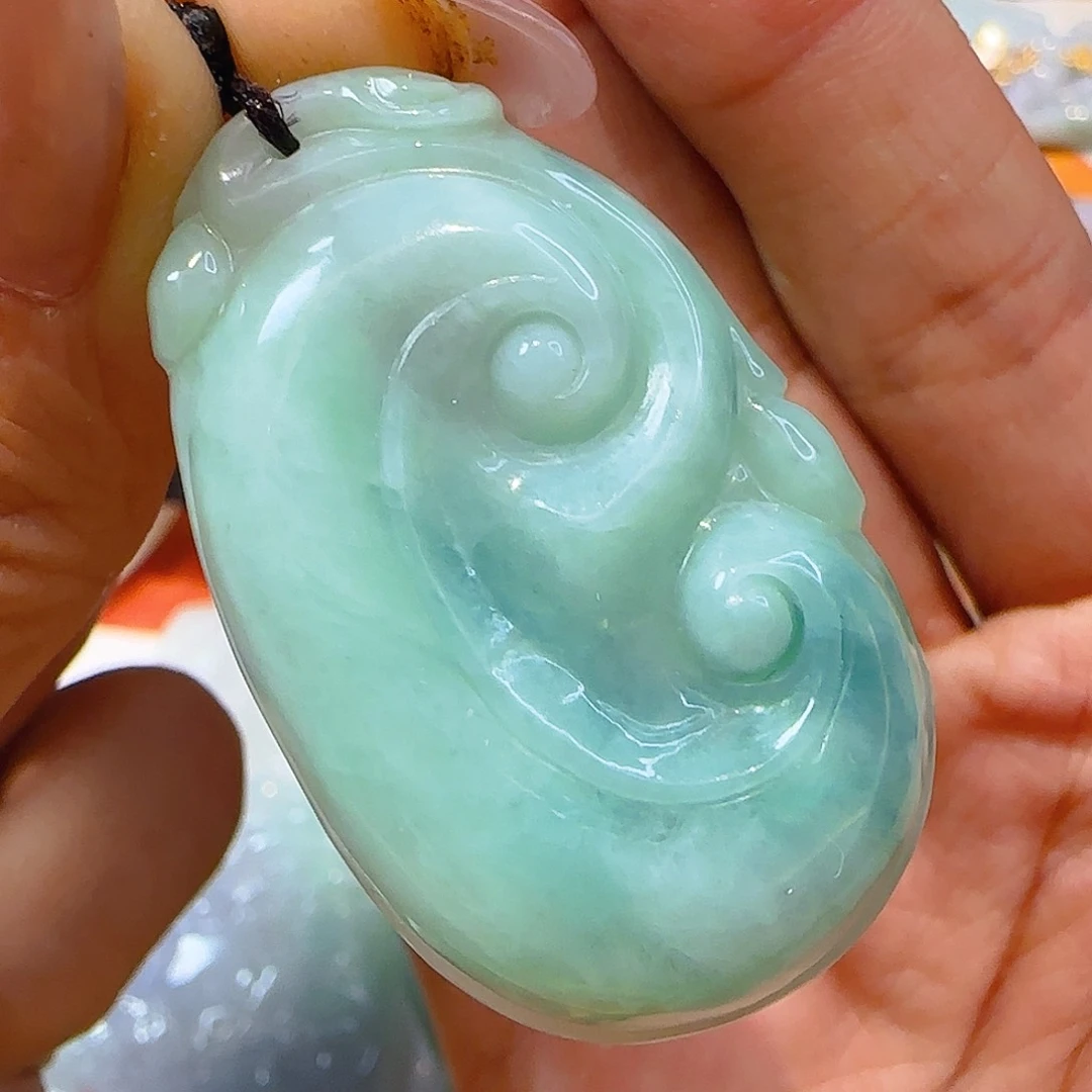 翡翠颈饰未镶嵌翡翠185