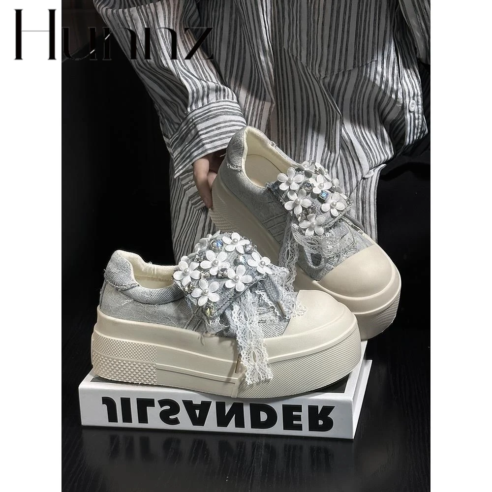 hunnz水钻蕾丝系带厚底牛仔帆布鞋女2025新款时尚小个子增高休闲