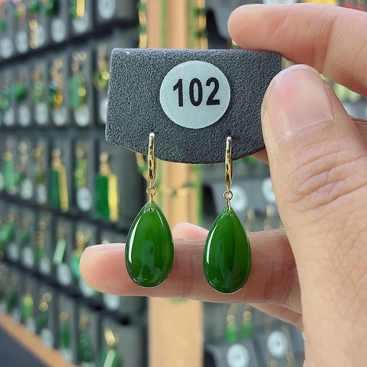 和田玉18K金镶嵌耳饰