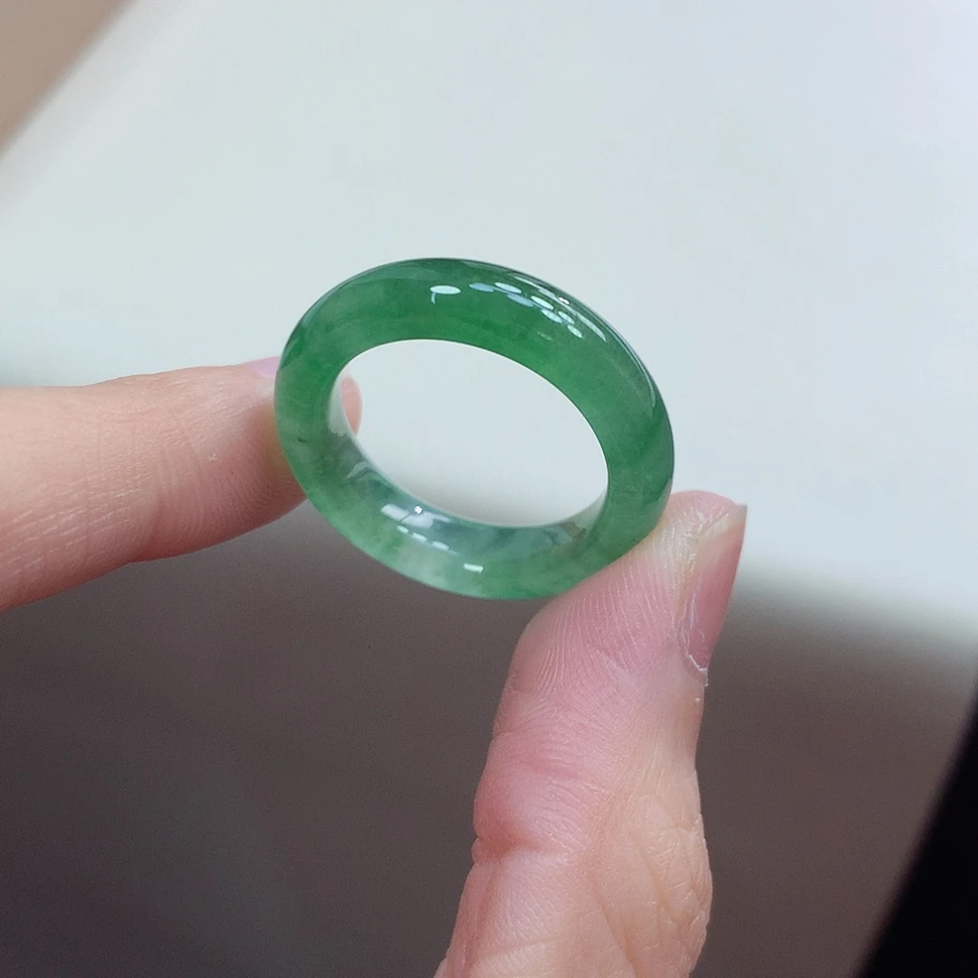 翡翠未镶嵌戒圈21号