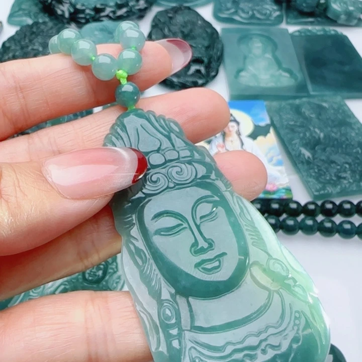 翡翠未镶嵌颈饰多样性发货天然A货翡翠