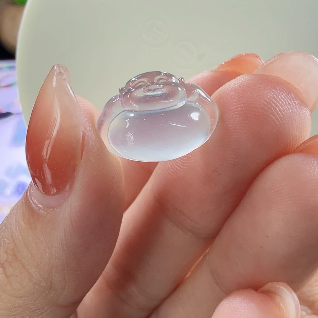 翡翠未镶嵌颈饰佛公