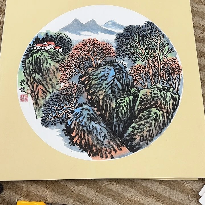 国画花鸟的翅膀和翅膀都是白色