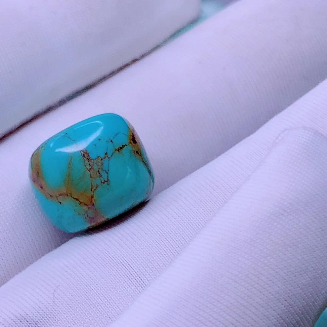 绿松石未镶嵌原矿绿松石