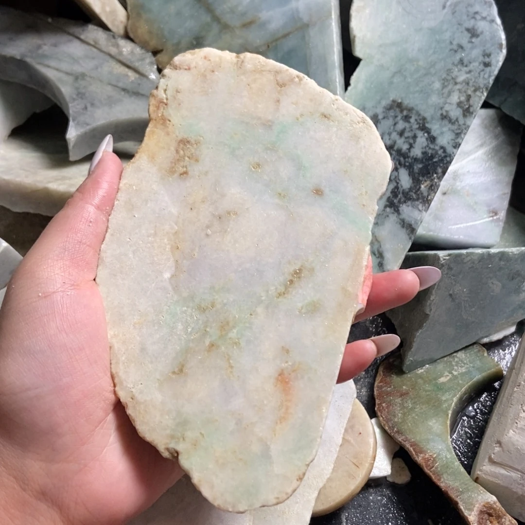 翡翠未镶嵌挂件天然翡翠