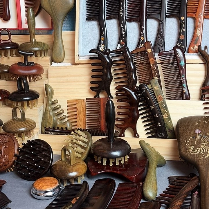 红酸枝木类咖****甜乌木按摩梳子两个