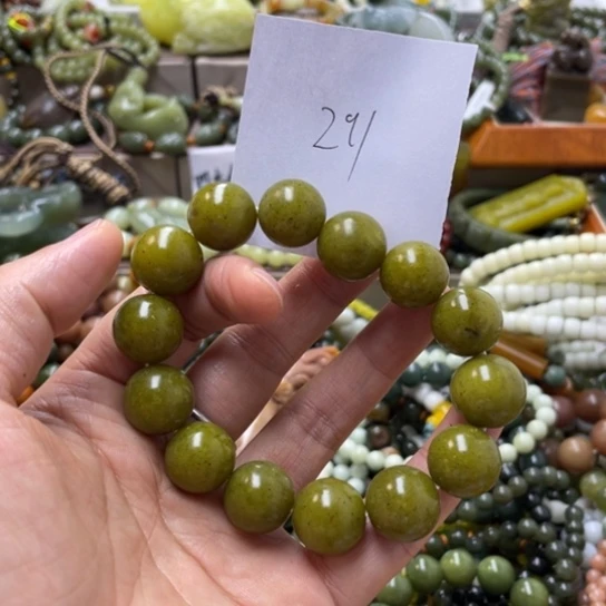 未镶嵌蛇纹石玉手链