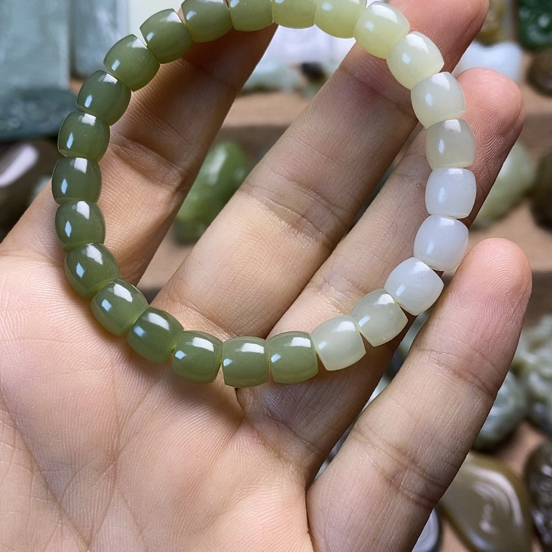 和田玉（糖玉）未镶嵌颈饰