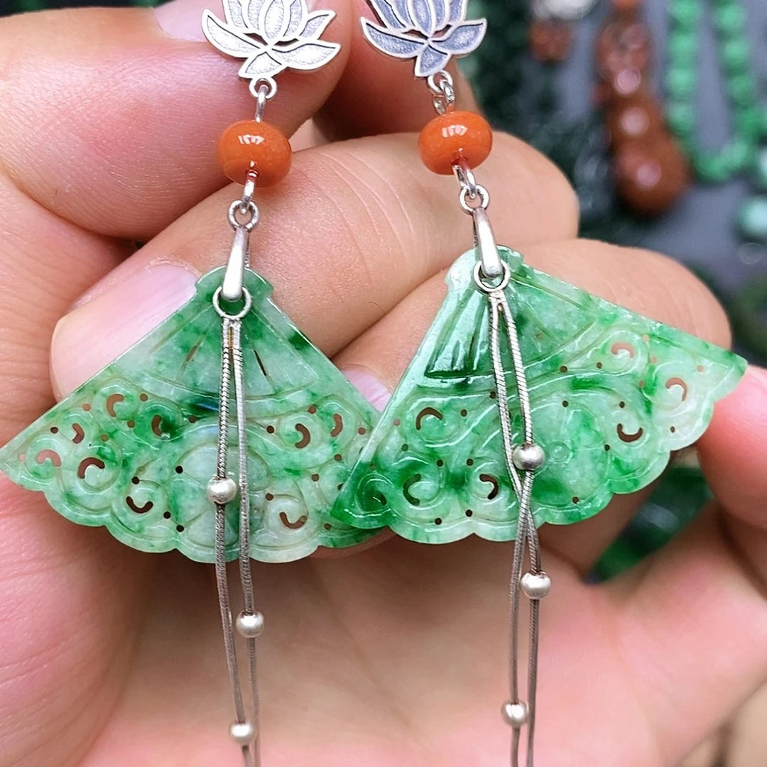 银S925镶嵌翡翠耳饰漂亮美眉