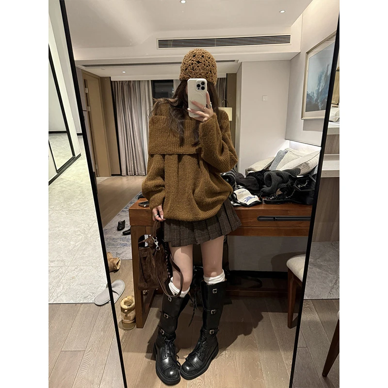 慵懒风休闲通勤百搭翻领长袖针织衫女冬格纹百褶半身裙套装26517