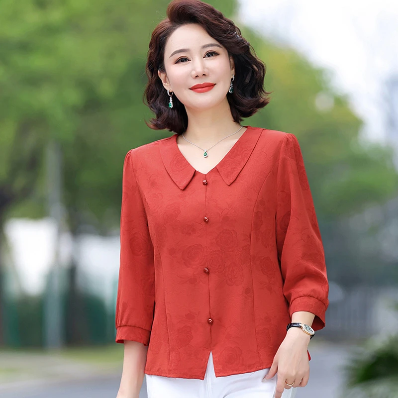 中老年妈妈七分袖上衣女春装新款洋气时尚中年妇女娃娃脸T恤小衫