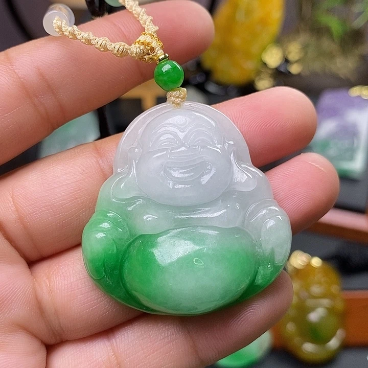 翡翠未镶嵌吊坠(赠链)
