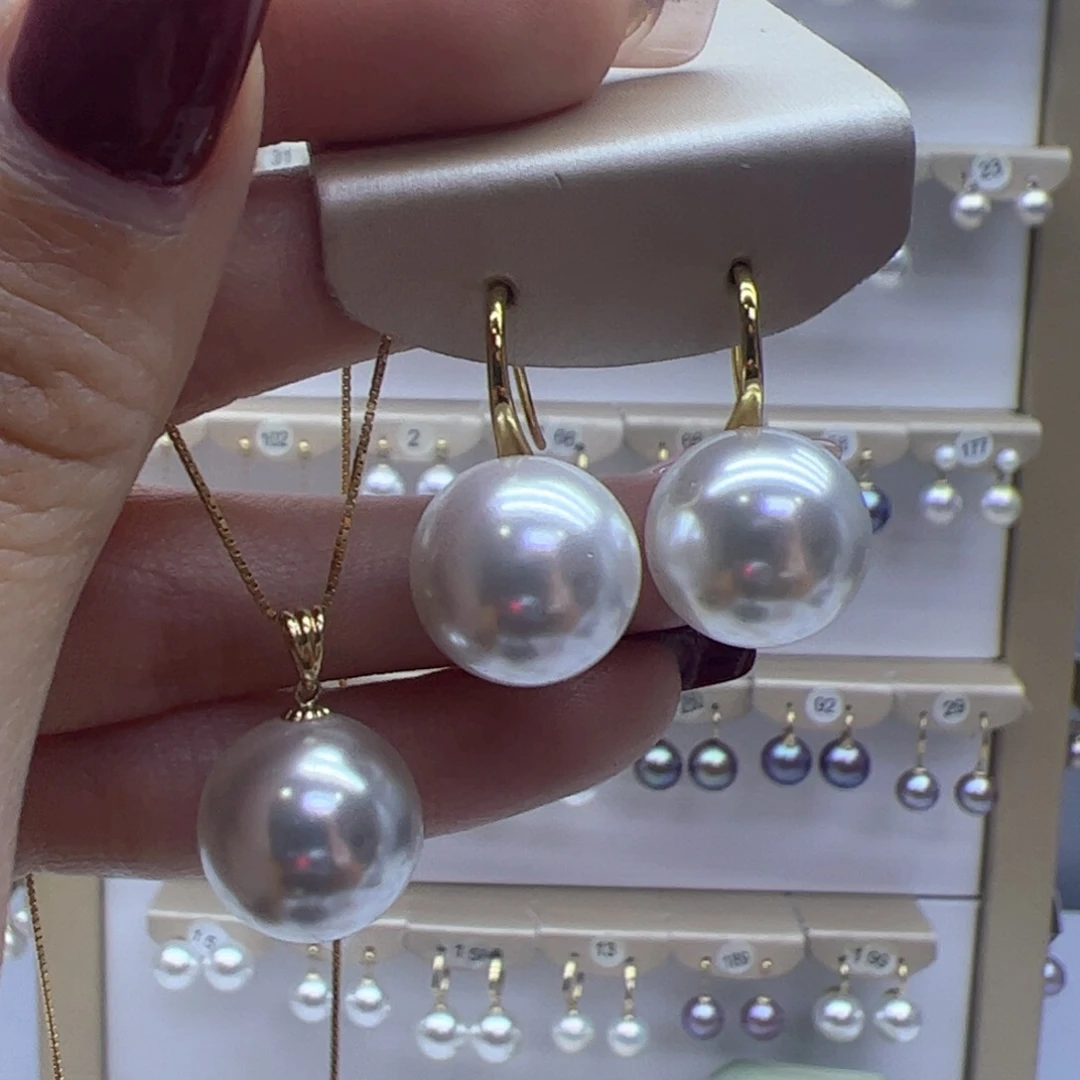 淡水珍珠吊坠(赠链)18K金镶嵌