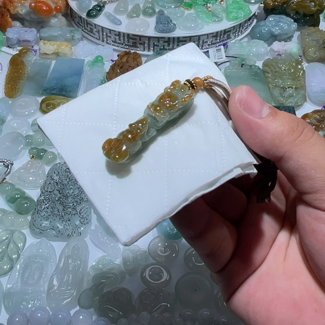 翡翠未镶嵌颈饰天然