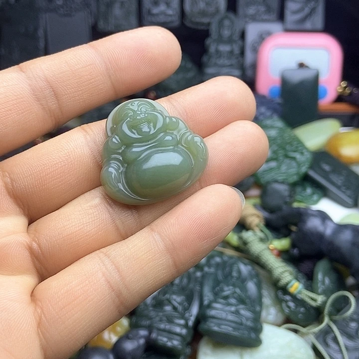 颈饰未镶嵌和田玉