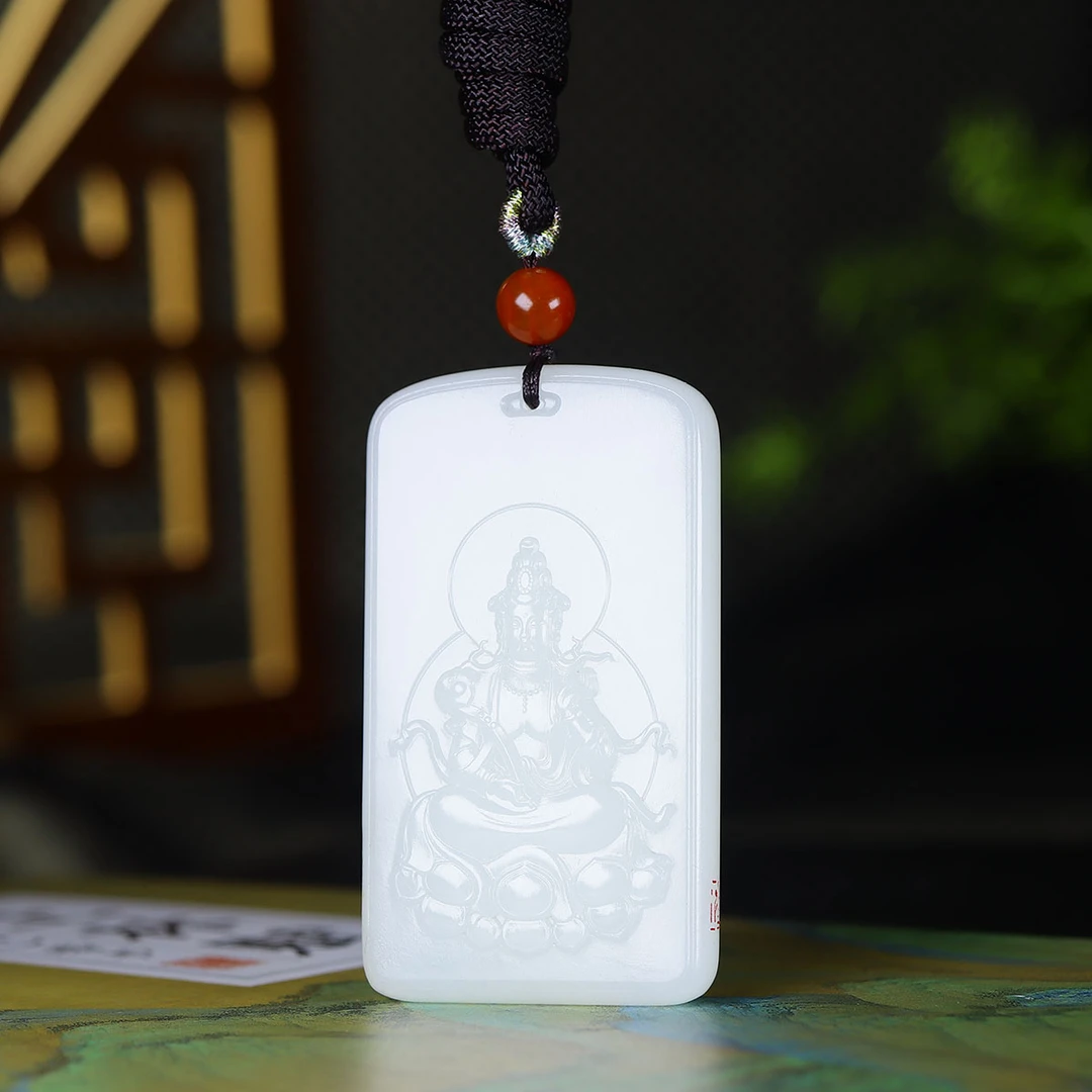 1124115羊脂白玉观音牌