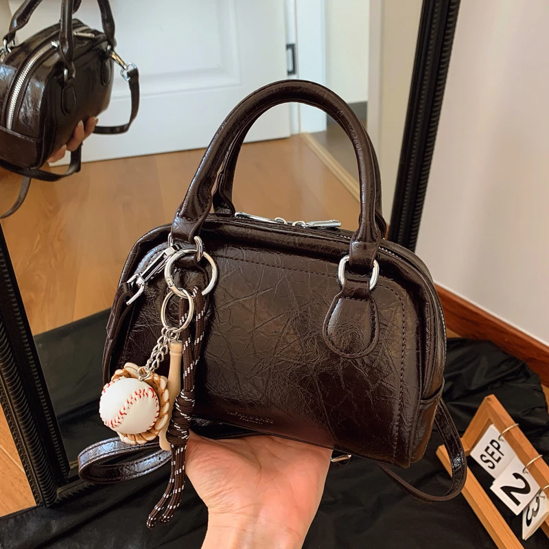 2025秋冬新款腋下潮流复古单肩斜挎包时尚女包 18049