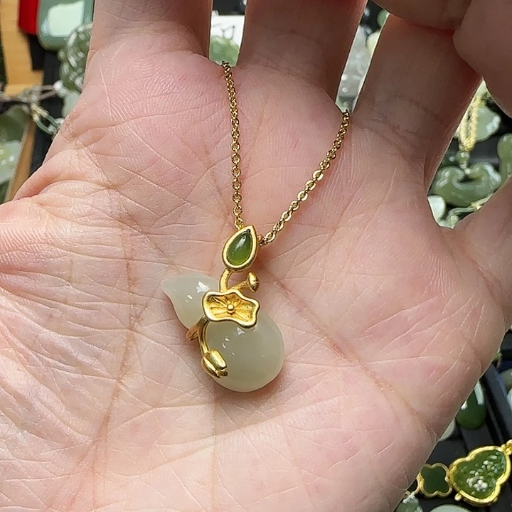 颈饰银S925镶嵌和田玉