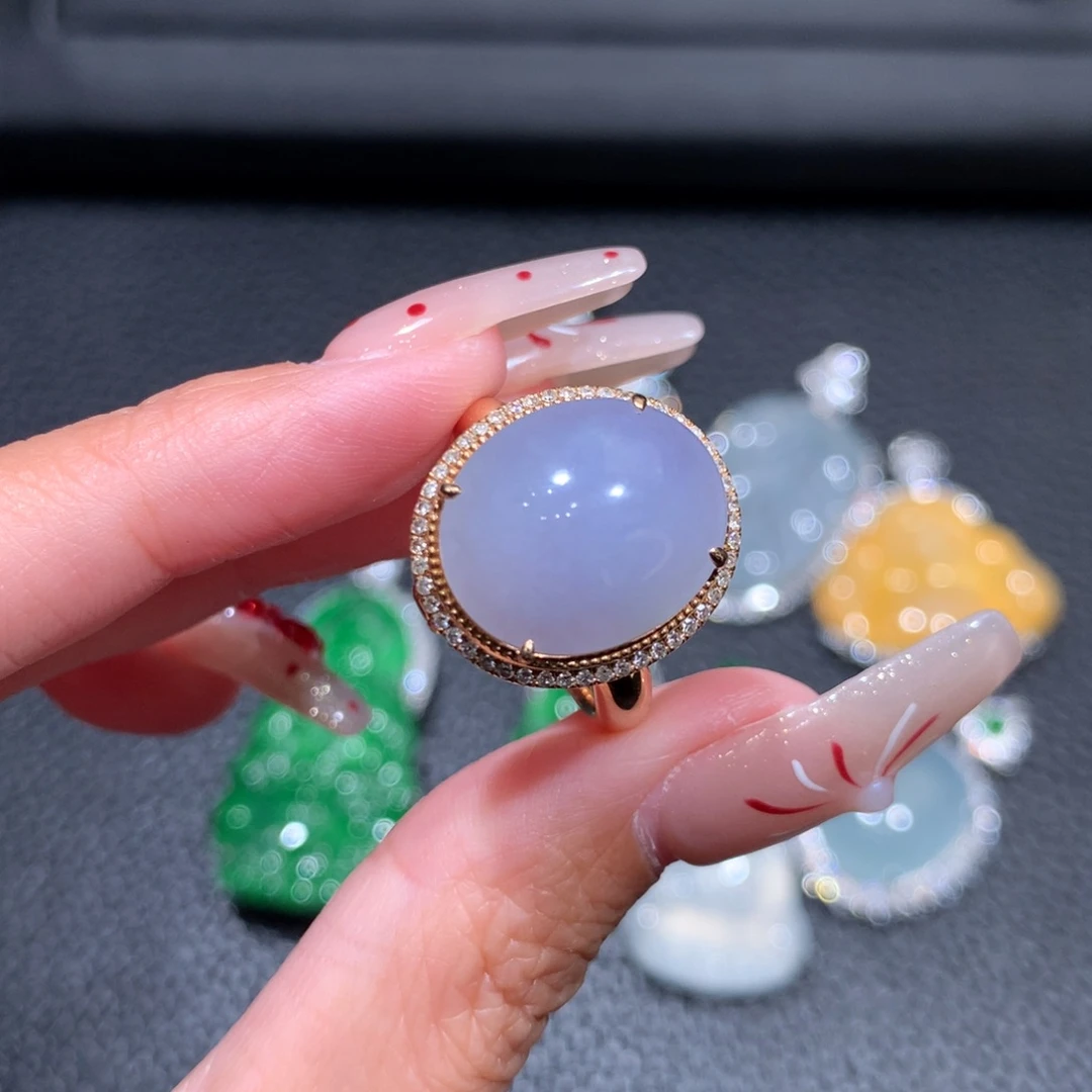 翡翠戒指18K金镶嵌戒指