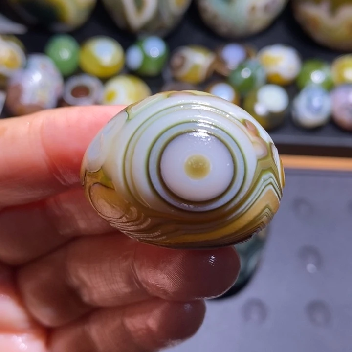 未镶嵌玛瑙/玉髓珠宝半成品62