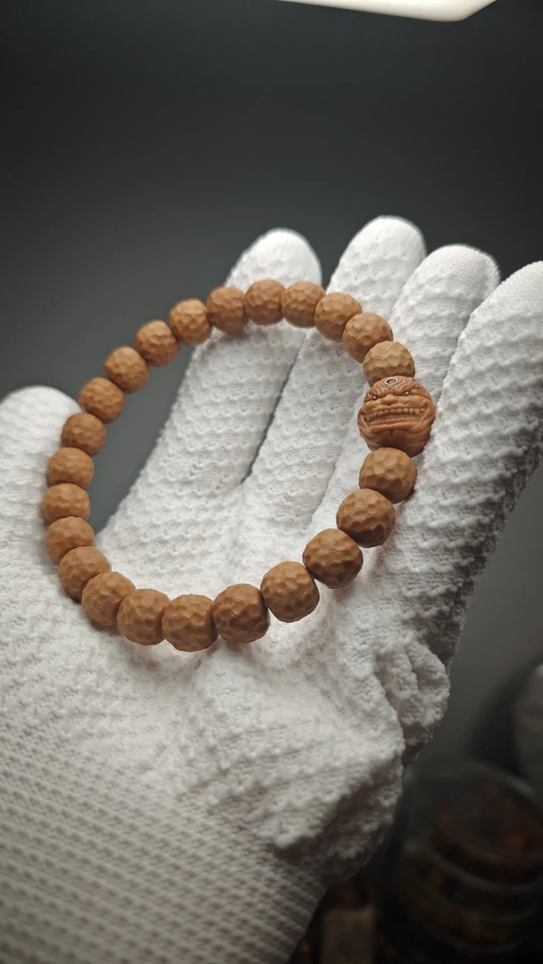 《蛟龙无相》特等精工品质无科技全品无暇 猴头核桃手串