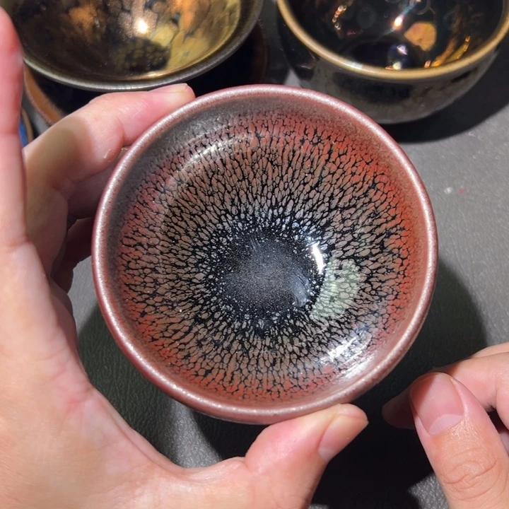 茶盏这个人就是他啊他