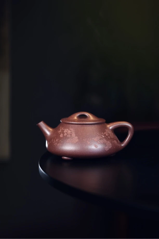 陈进制壶瑞瓢 厉上清刻绘九鳜呈祥 天青泥呈现