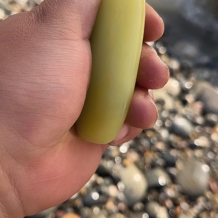 和田玉（糖玉）未镶嵌珠宝奇石