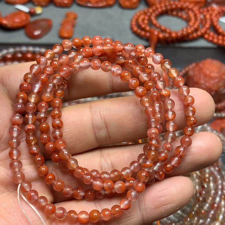 南红玛瑙手串未镶嵌4+m m