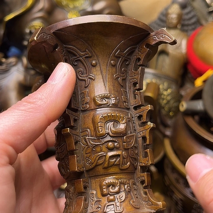 精美铜器批发档口