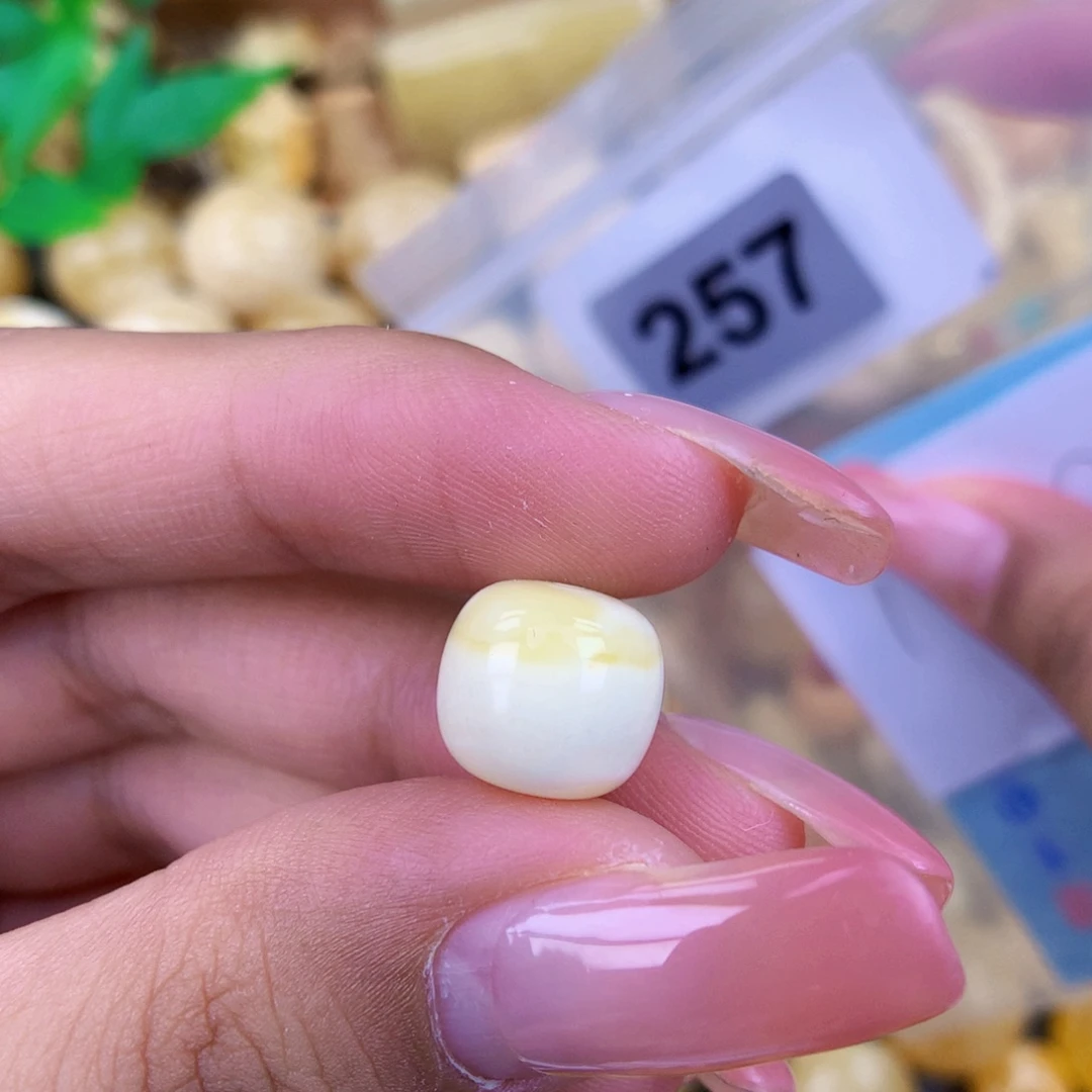 未镶嵌蜜蜡珠宝奇石11