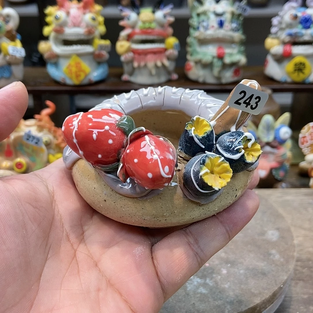 摆件直播间手工抽象陶瓷摆件243