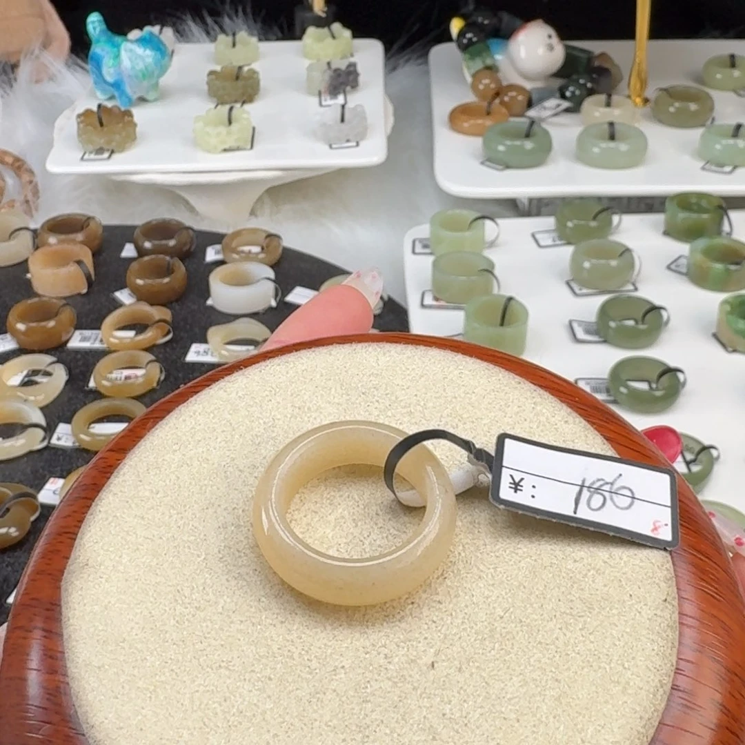 和田玉未镶嵌戒指O9暖阳黄圆条18.3