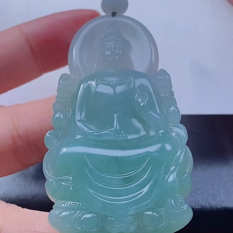 天然缅甸翡翠绿底素衣观音