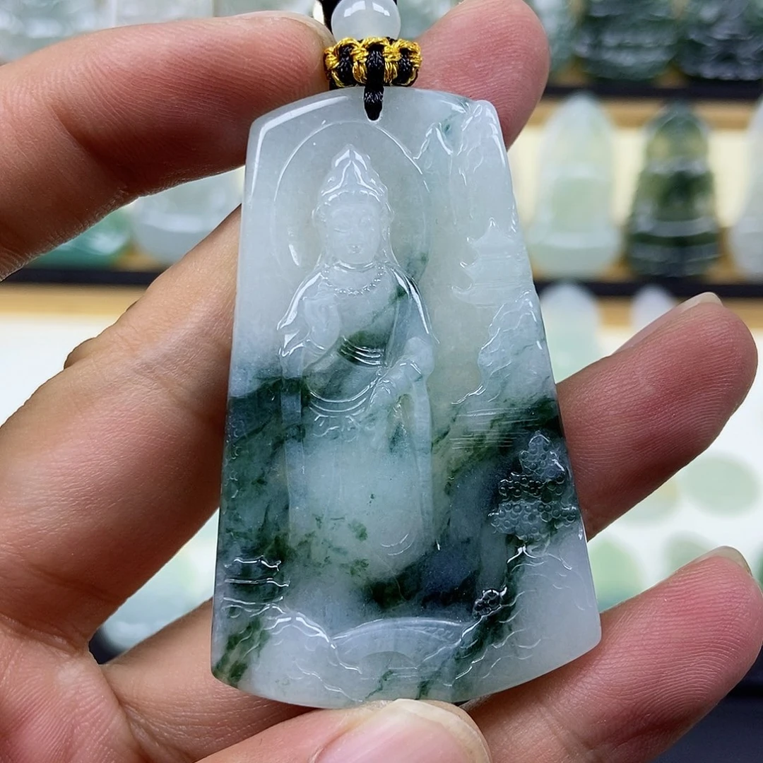 翡翠未镶嵌颈饰山水观音