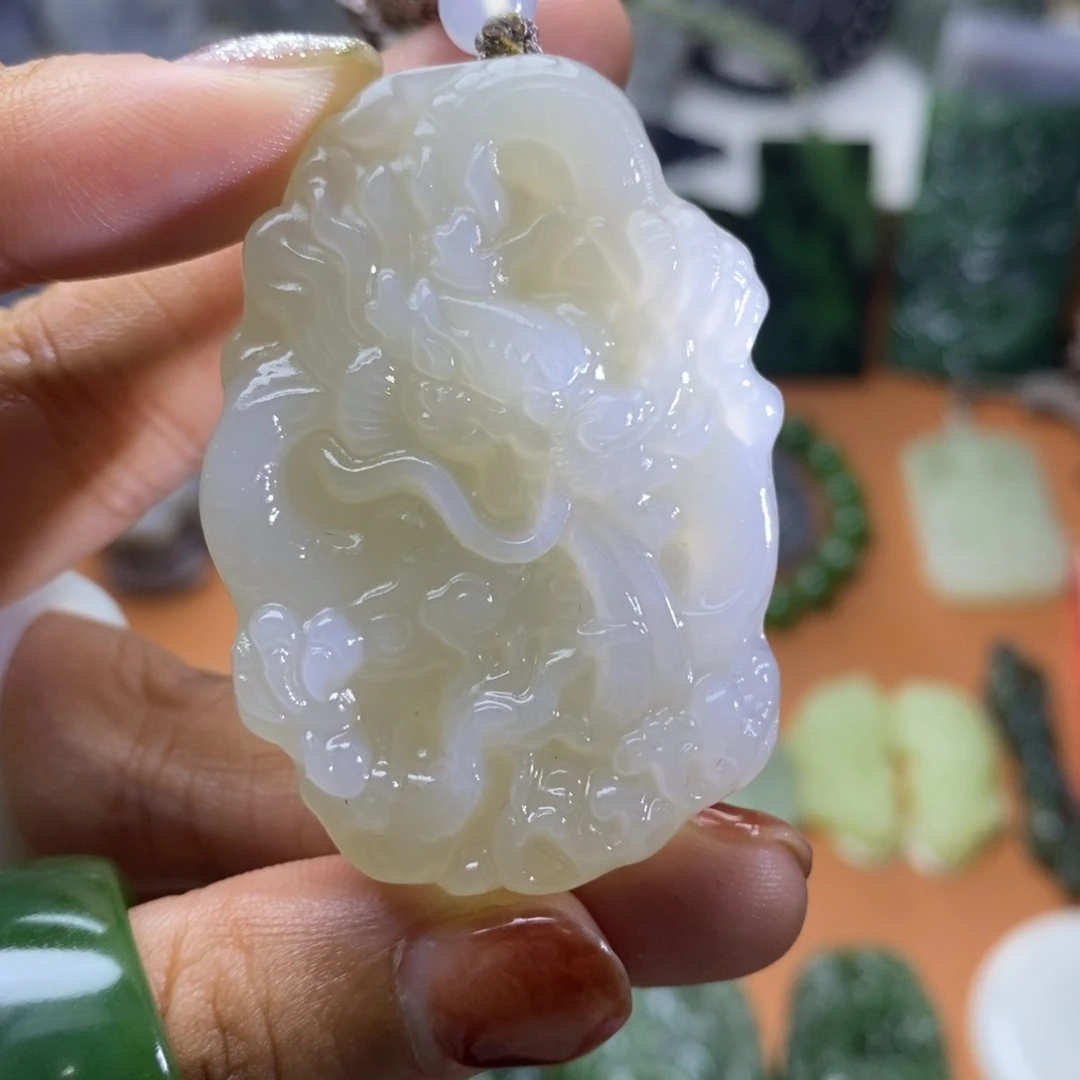 和田玉未镶嵌颈饰