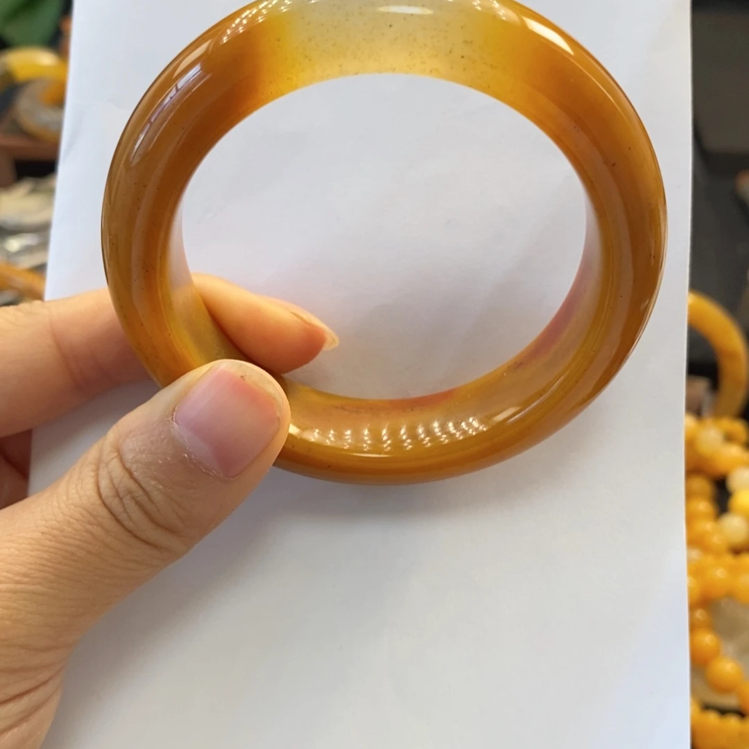 石英质玉（黄龙玉）未镶嵌手镯