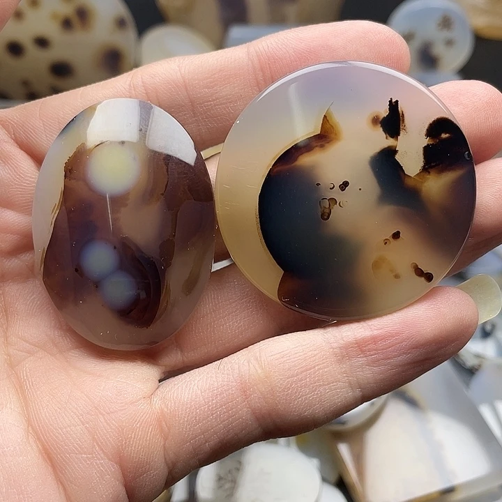 千***冰玛瑙/玉髓未镶嵌颈饰