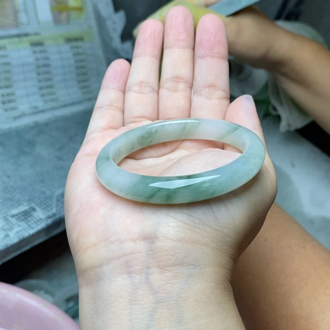 *****石英质玉手镯未镶嵌定制