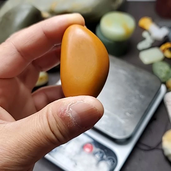 和田玉（糖玉）未镶嵌挂件
