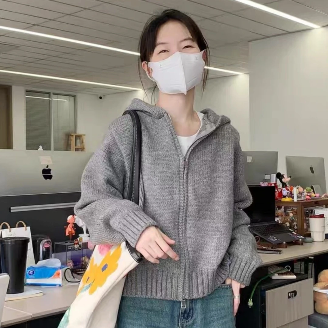 韩系连帽双拉链针织打底衫女士秋冬新款收腰休闲毛衣开衫短款外套