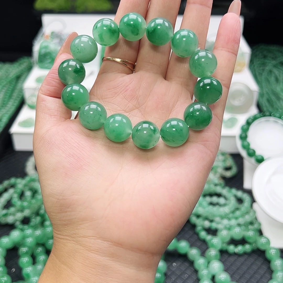 石英质玉（非洲翠）未镶嵌手链