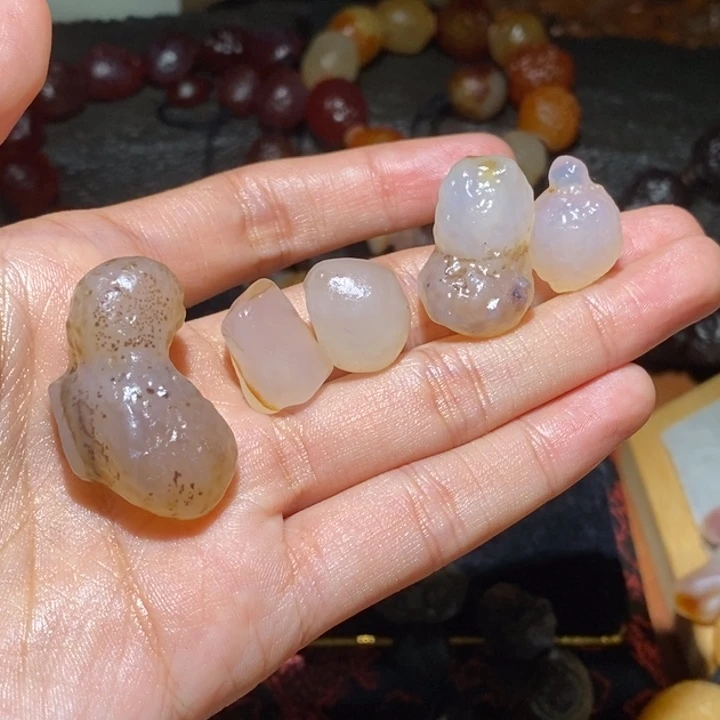 玛瑙/玉髓未镶嵌珠宝半成品