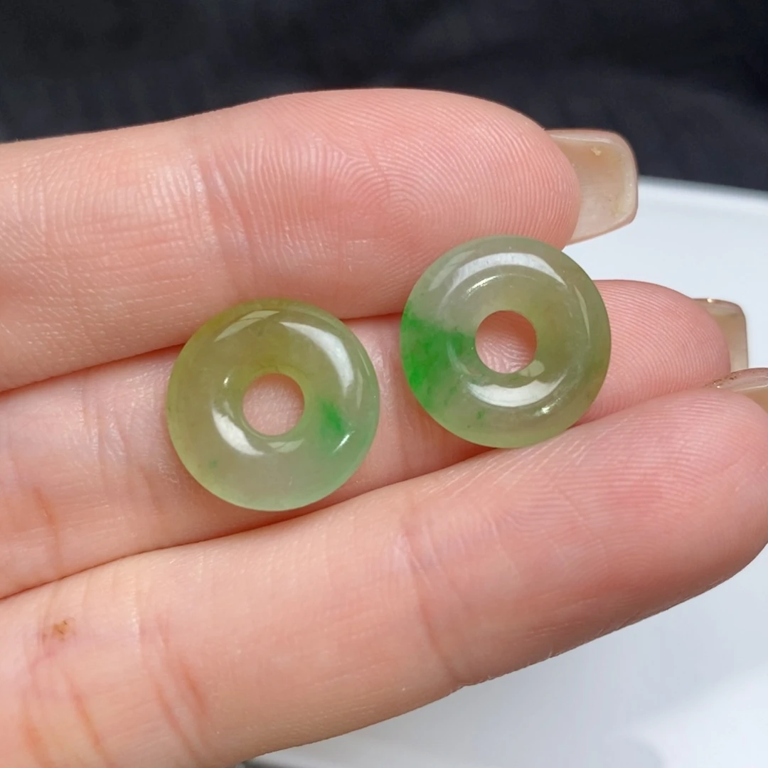 翡翠未镶嵌耳饰甜甜圈