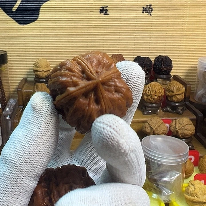 陈***涫文玩核桃吊坠四棱